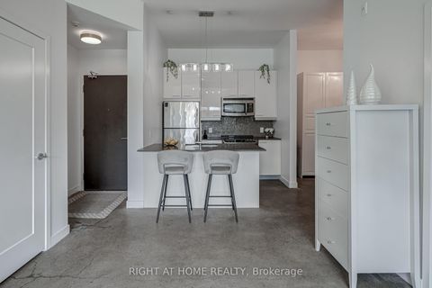 Photo 6 at 409 - 569 King Street E, Moss Park, Toronto