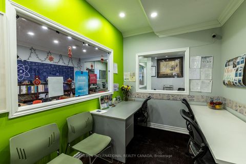 Photo 11 at 3310 Yonge Street, Lawrence Park North, Toronto