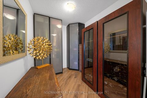 Photo 6 at 2029 - 500 Doris Avenue, Willowdale East, Toronto