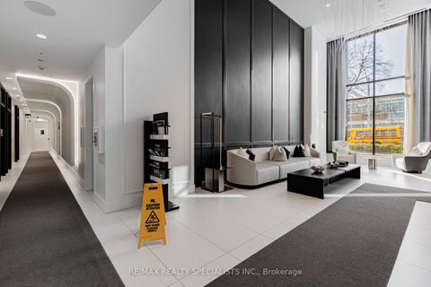 Photo 8 at 920 - 115 Denison Avenue, Chinatown, Toronto