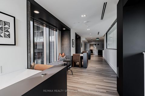 Photo 13 at 920 - 115 Denison Avenue, Chinatown, Toronto