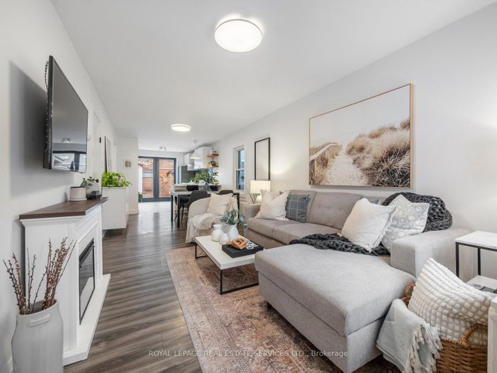 Photo 6 at 74 Chryessa Avenue, Smythe, Toronto