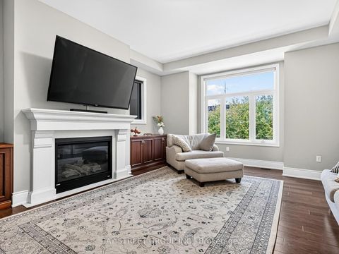 Photo 10 at 39 Cairns Gate, King City, King