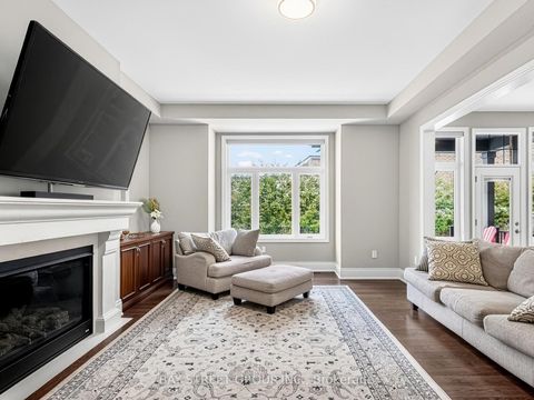 Photo 13 at 39 Cairns Gate, King City, King