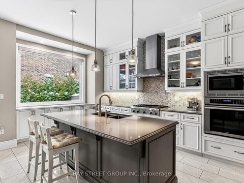 Photo 14 at 39 Cairns Gate, King City, King