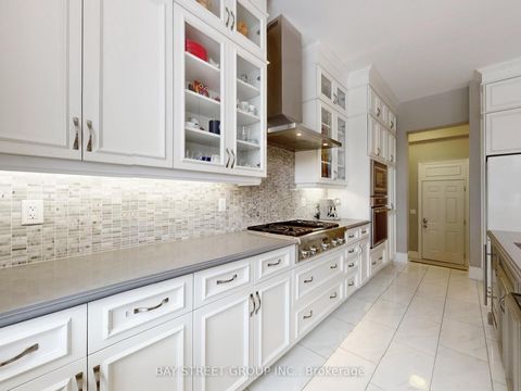 Photo 17 at 39 Cairns Gate, King City, King