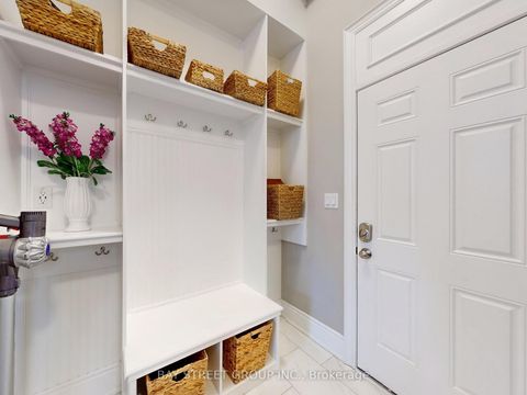 Photo 20 at 39 Cairns Gate, King City, King