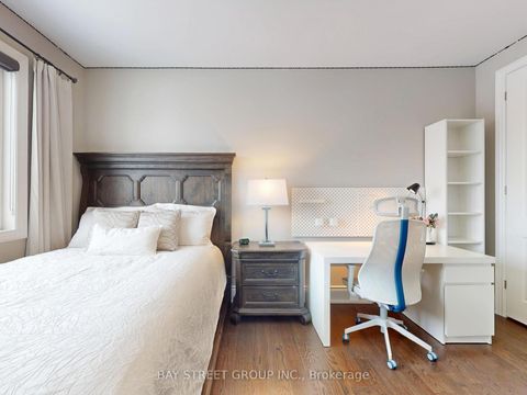 Photo 40 at 39 Cairns Gate, King City, King