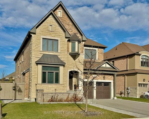 Photo 44 at 39 Cairns Gate, King City, King