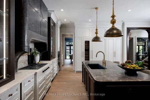 Photo 17 at 30 Dacre Crescent, Swansea, Toronto