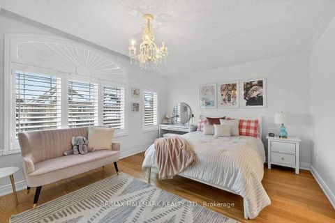 Photo 25 at 23 Wardlaw Place, Vellore Village, Vaughan