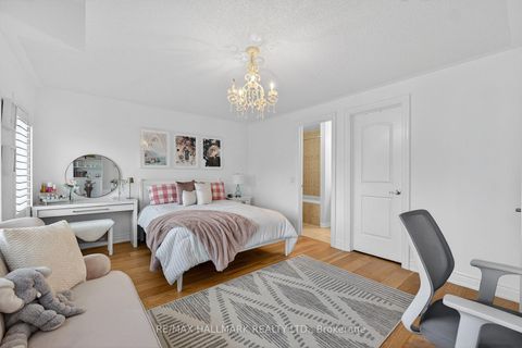 Photo 26 at 23 Wardlaw Place, Vellore Village, Vaughan