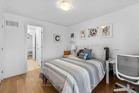 Photo 30 at 23 Wardlaw Place, Vellore Village, Vaughan