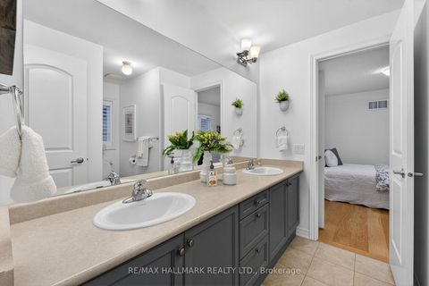 Photo 31 at 23 Wardlaw Place, Vellore Village, Vaughan