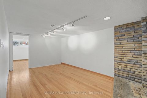 Photo 19 at 37 Avis Crescent, Parkview, Toronto