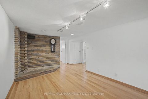 Photo 21 at 37 Avis Crescent, Parkview, Toronto