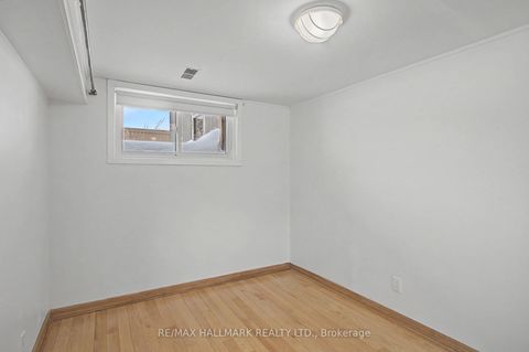 Photo 24 at 37 Avis Crescent, Parkview, Toronto