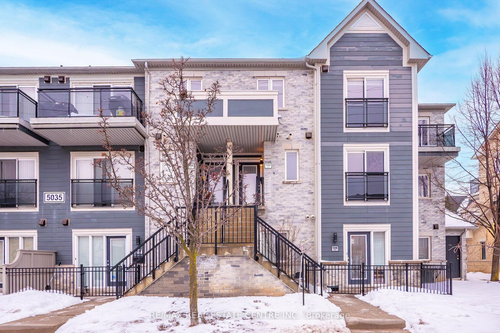 105 - 5035 Oscar Peterson Boulevard, Churchill Meadows, Mississauga by Loree Meneguzzi Real Estate 105 - 5035 Oscar Peterson Boulevard, Churchill Meadows, Mississauga