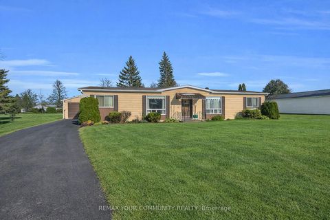 Photo 1 at 22 Emery Court, Sutton & Jackson's Point, Georgina