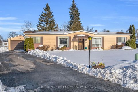 Photo 3 at 22 Emery Court, Sutton & Jackson's Point, Georgina