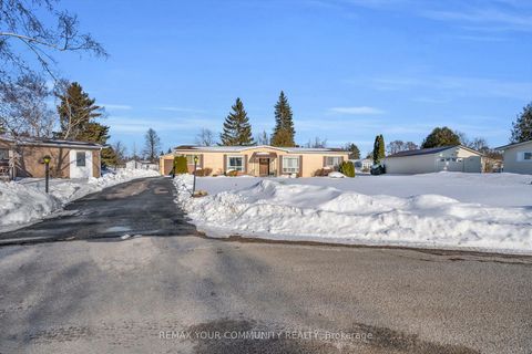 Photo 7 at 22 Emery Court, Sutton & Jackson's Point, Georgina