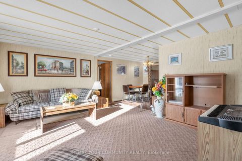 Photo 11 at 22 Emery Court, Sutton & Jackson's Point, Georgina