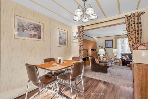 Photo 16 at 22 Emery Court, Sutton & Jackson's Point, Georgina