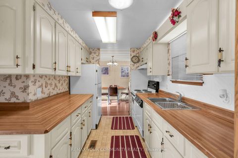 Photo 29 at 22 Emery Court, Sutton & Jackson's Point, Georgina