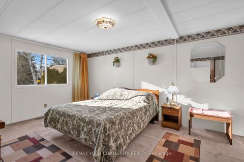 Photo 37 at 22 Emery Court, Sutton & Jackson's Point, Georgina