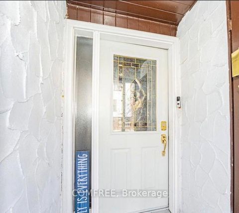 Photo 1 at 11 - 4020 Brandon Gate Drive, Malton, Mississauga