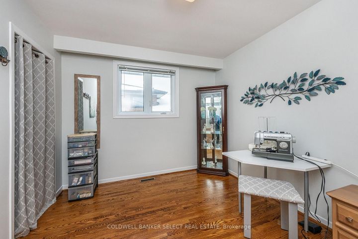 Photo 20 at 72 Mayall Avenue, CFB, Toronto