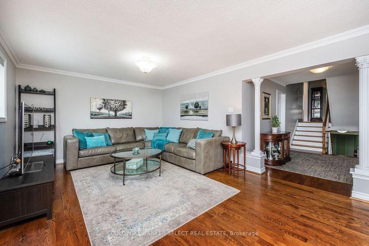 Photo 34 at 72 Mayall Avenue, CFB, Toronto