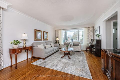 Photo 6 at 72 Mayall Avenue, CFB, Toronto