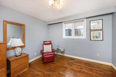 Photo 31 at 72 Mayall Avenue, CFB, Toronto