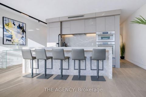 Photo 4 at 704 - 75 Portland Street, Waterfront Communities C1, Toronto