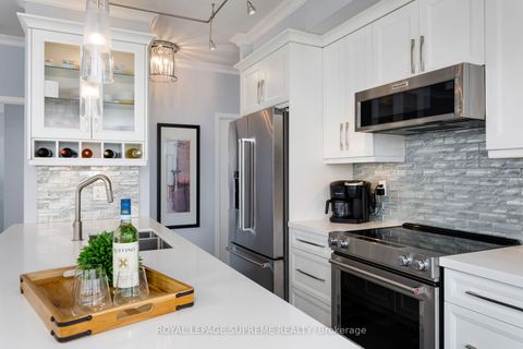 Photo 3 at 1205 - 15 Windermere Avenue, Swansea, Toronto