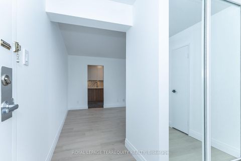 Photo 6 at 202 - 30 Sunrise Avenue, Victoria Village, Toronto