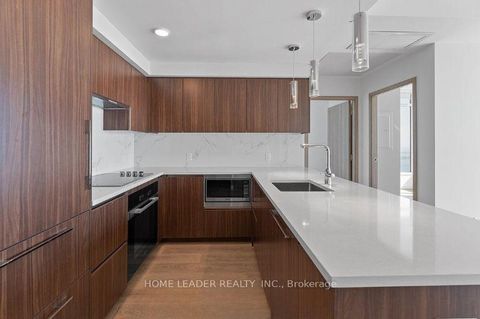 Photo 3 at 5910 - 3 Concord Cityplace Way, Waterfront Communities C1, Toronto