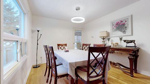 Photo 9 at 86 Weldrick Road E, Harding, Richmond Hill