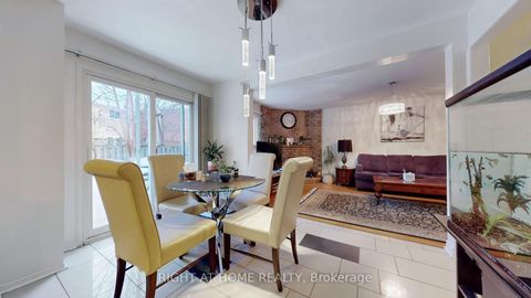 Photo 14 at 86 Weldrick Road E, Harding, Richmond Hill