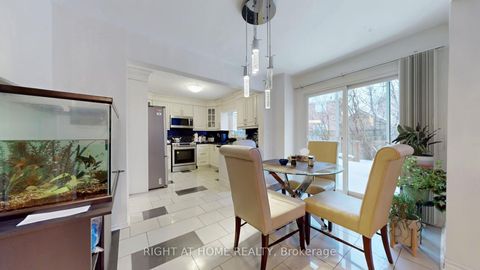 Photo 15 at 86 Weldrick Road E, Harding, Richmond Hill