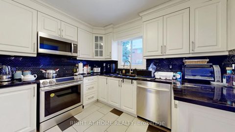 Photo 16 at 86 Weldrick Road E, Harding, Richmond Hill