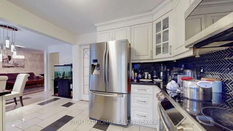 Photo 20 at 86 Weldrick Road E, Harding, Richmond Hill