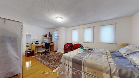 Photo 23 at 86 Weldrick Road E, Harding, Richmond Hill