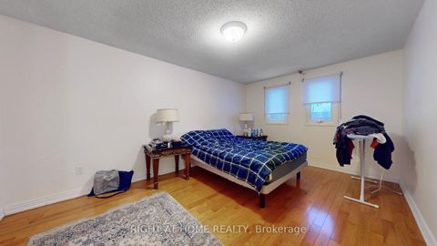 Photo 26 at 86 Weldrick Road E, Harding, Richmond Hill