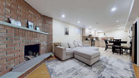 Photo 35 at 86 Weldrick Road E, Harding, Richmond Hill