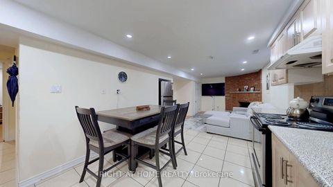 Photo 38 at 86 Weldrick Road E, Harding, Richmond Hill