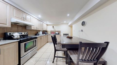 Photo 40 at 86 Weldrick Road E, Harding, Richmond Hill