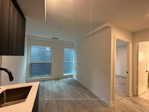 Photo 5 at 604 - 327 King Street W, Waterfront Communities C1, Toronto