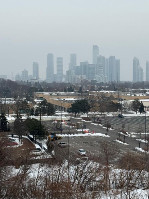 Photo 10 at 701 - 859 The Queensway, Queensway, Toronto